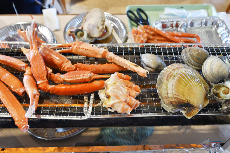 沖縄の海辺での春のbbq