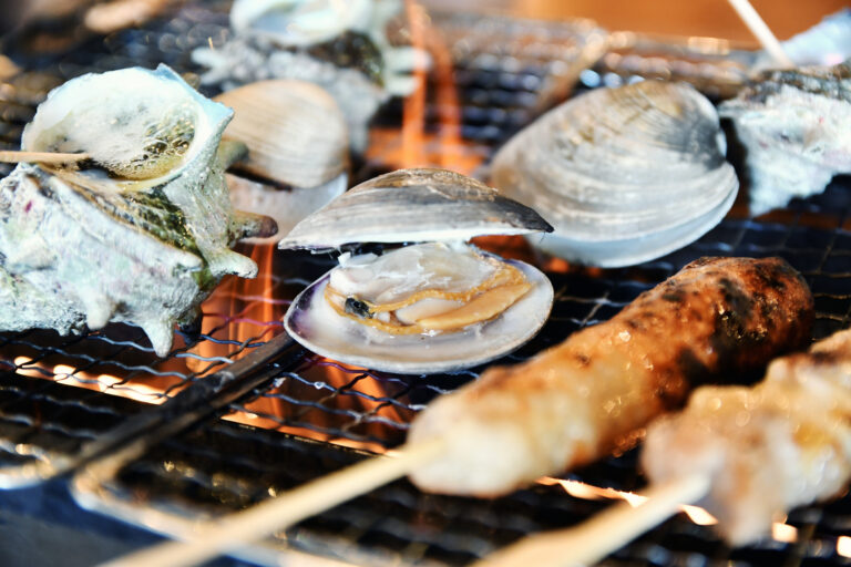 冬の沖縄でのビーチbbq-暖かな太陽と海の香りの中で